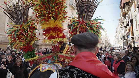 Fotogramma da Italia, Sicilia, Gela (seconda stagione)