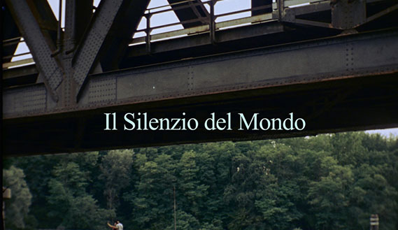 Fotogramma da Il silenzio del mondo