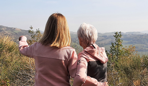 Fotogramma da L’acqua non muore mai. Cinque domande sull’Alzheimer e la memoria