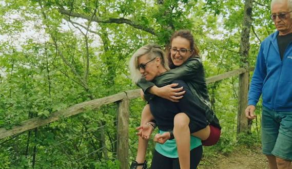 Fotogramma da Tanta strada