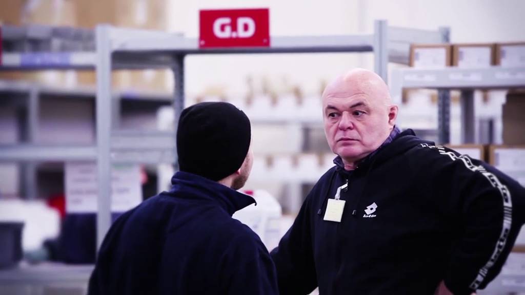 Fotogramma da Meno male è lunedì