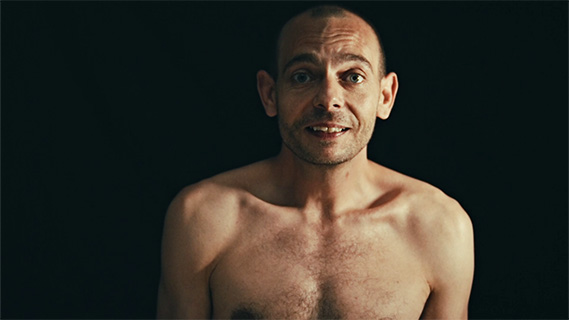 Fotogramma da Il silenzio di Ambra